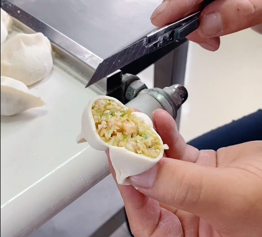 包子餃子一體機(jī)一小時可產(chǎn)多少包子和餃子？